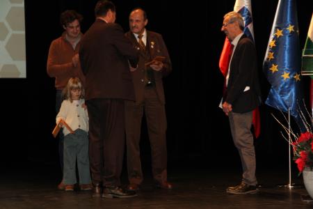 2024-12-06 13-44-12 - 0286